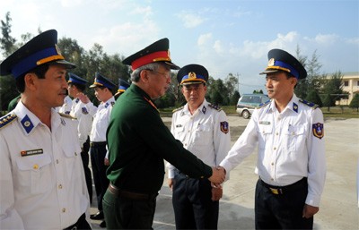 Thượng tướng Nguyễn Chí Vịnh thăm, làm việc Vùng Cảnh sát biển 2